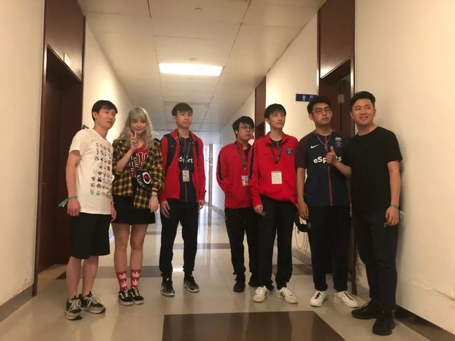 在不确定的 在不确定的